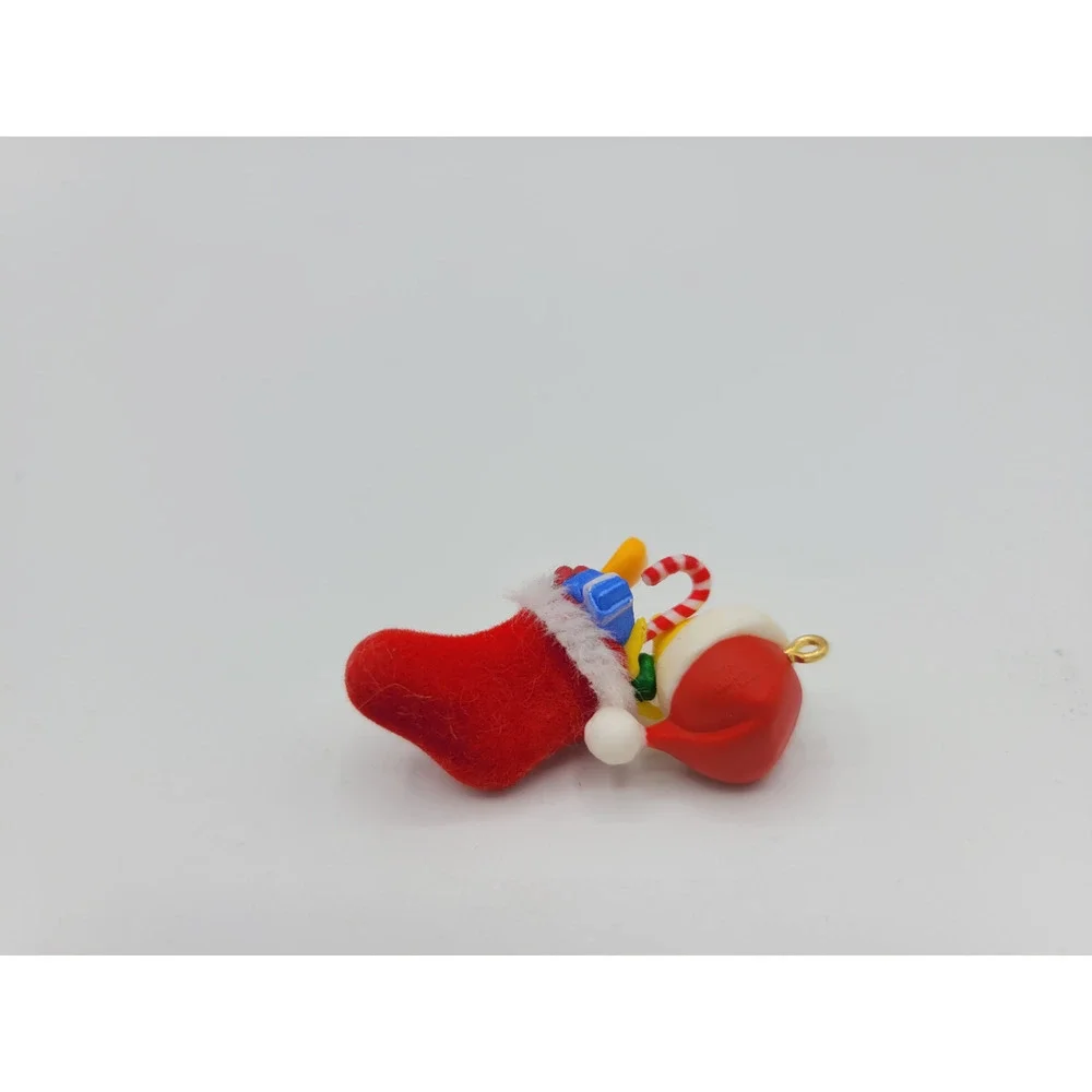 Hallmark‎ Keepsake Ornament Loony Tunes Tweety Bird Candy Cane Tweet 2005